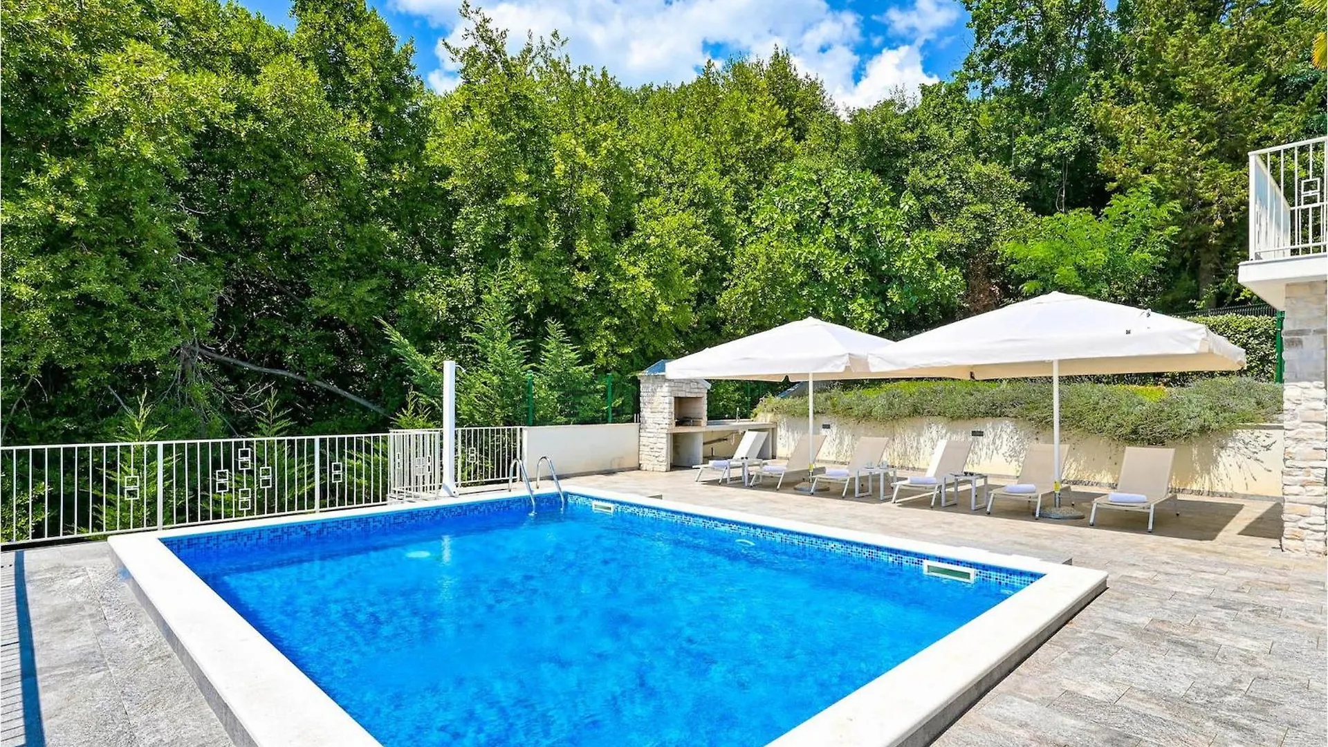 Villa Carmen Opatija 0*,  Croatia
